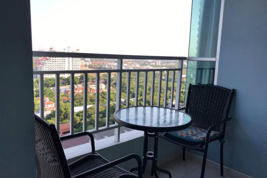 Stunning Seaview Suite Bãi biển Jomtien Ngoại thất bức ảnh