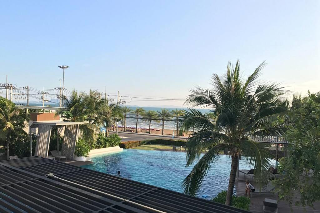 Stunning Seaview Suite Bãi biển Jomtien Ngoại thất bức ảnh